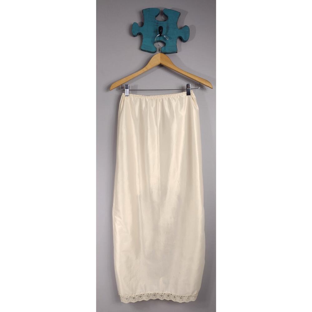 Vintage Kayser Cling Free Antron Nylon Half Slip Small Beige Lace Trim USA Made
